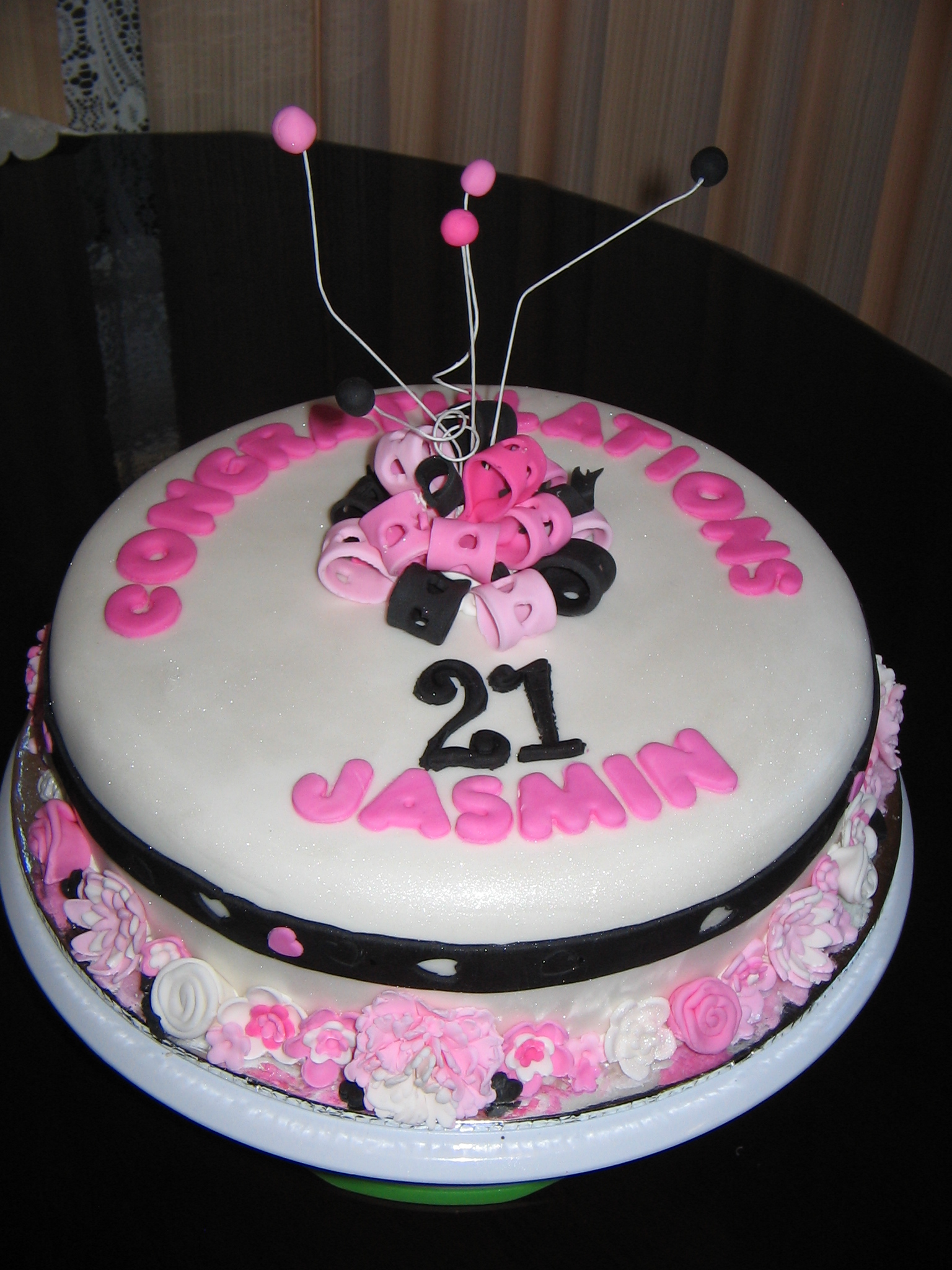 21st Birthday Cake For Jasmin Zeppiedoescakes